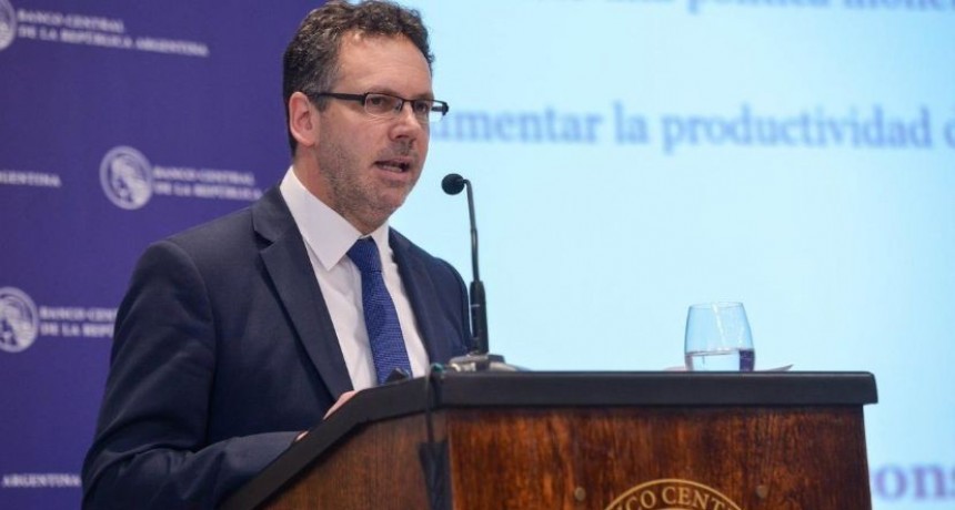 Sandleris dijo que las medidas cambiarias son para preservar las reservas internacionales
