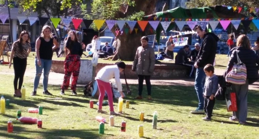 Artes en juego en Plaza Espa&ntilde;a: &ldquo;Me cuido, te cuido, nos cuidamos&rdquo;