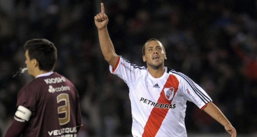 Tras su retiro, Cristian Fabbiani vuelve a River