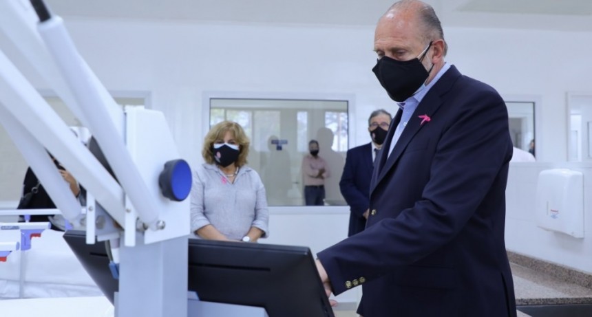 Perotti inaugur&oacute; el reacondicionamiento del viejo Hospital Iturraspe