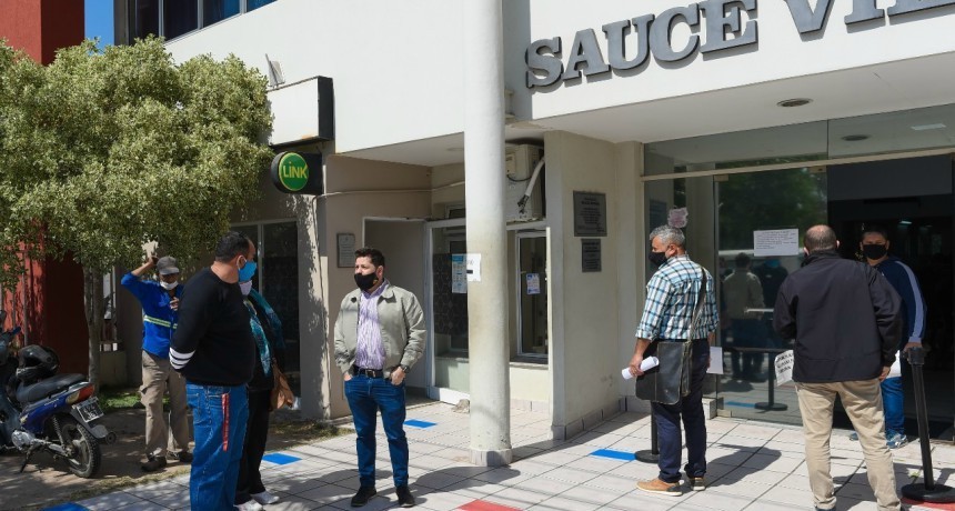 Castell&oacute;: &ldquo;Queremos gestionar la llegada del Banco Naci&oacute;n a Sauce Viejo&rdquo;