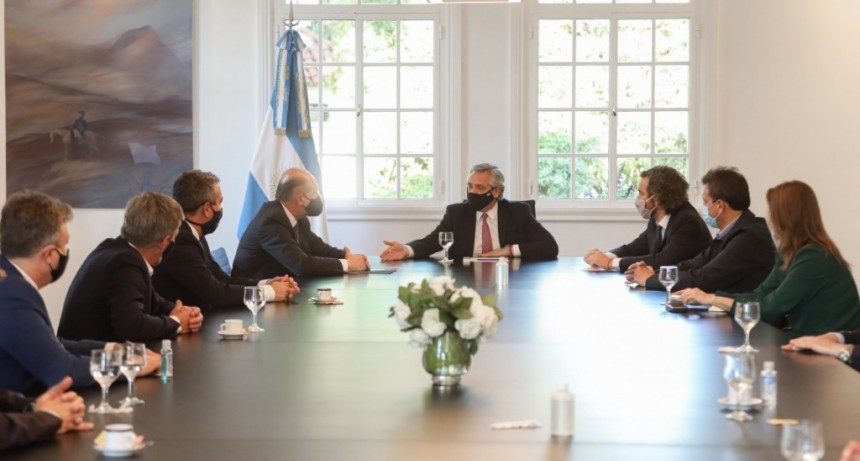 Perotti y Fern&aacute;ndez firmaron un convenio para modernizar y reformar la fuerza de seguridad