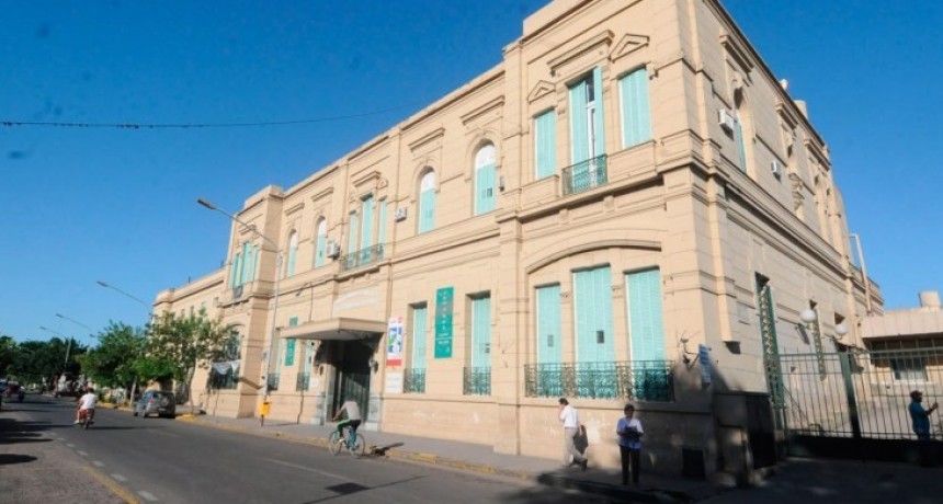 Salud analiza otra restricci&oacute;n r&iacute;gida por 15 d&iacute;as para aliviar el sistema en cuarentena