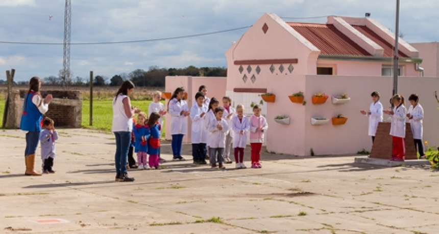 Regresar&aacute;n 800 alumnos a las clases presenciales en 56 escuelas santafesinas