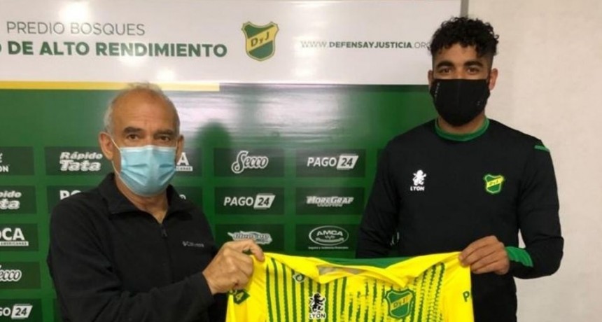 Defensa y Justicia sum&oacute; a Britez 