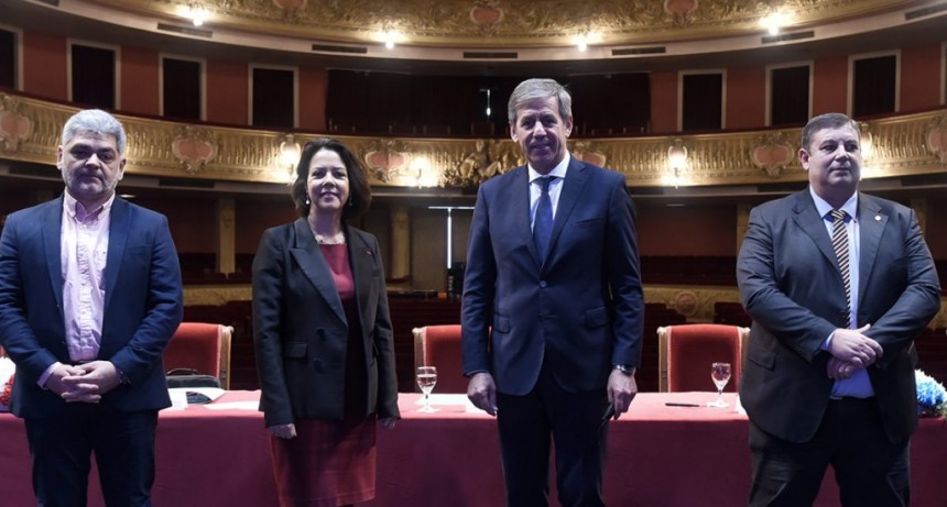 La Municipalidad firm&oacute; un convenio con la ciudad francesa de Poitiers