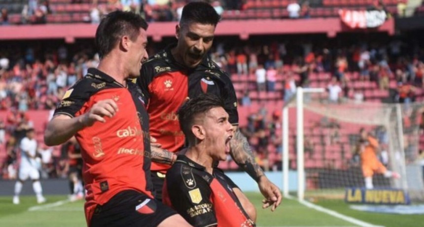 Col&oacute;n derrot&oacute; a Talleres y River podr&iacute;a alejarse en la punta