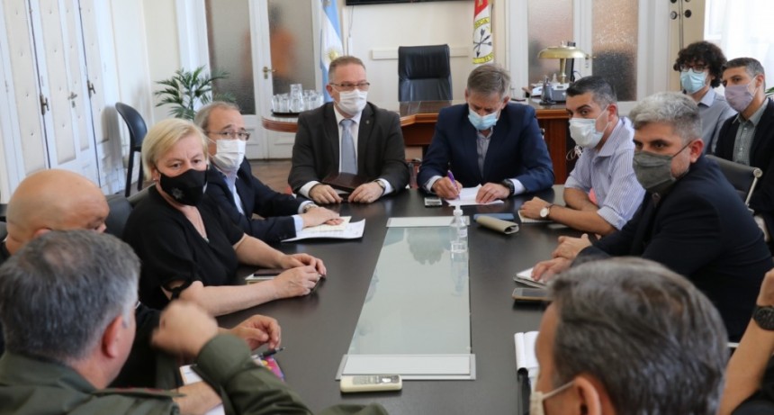 La ciudad de Santa Fe recibir&aacute; 102 efectivos de las fuerzas federales