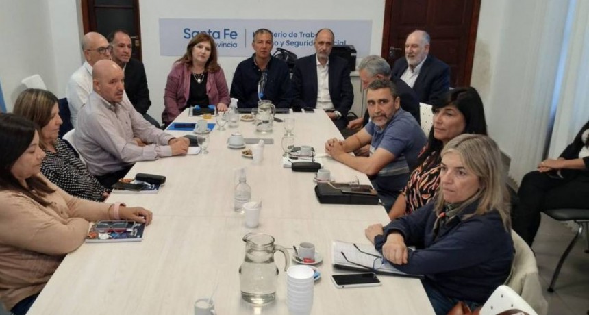 Paritaria docente: la provincia propone devolver los d&iacute;as descontados para destrabar el conflicto