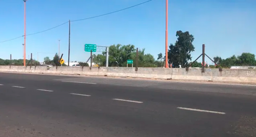 Vandalismo en la Ruta 168: se robaron casi todos los tejidos que evitaban el cruce a pie