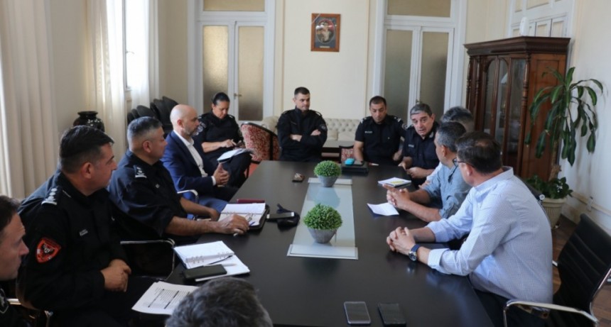 El ministro Brilloni se reuni&oacute; con taxistas de la ciudad de Santa Fe