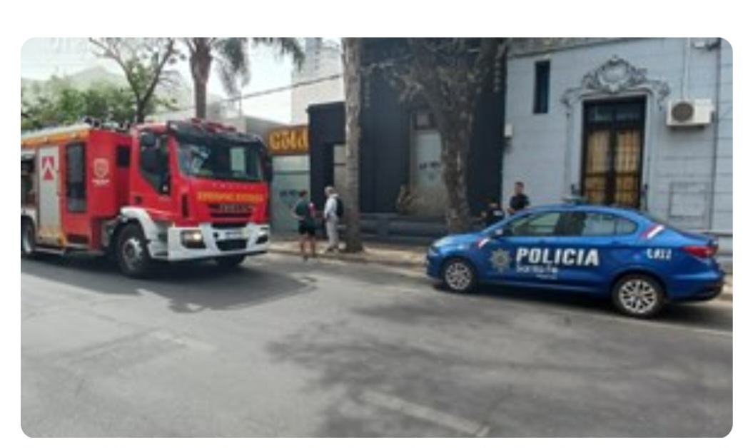 Se incendi&oacute; un local de hamburguesas en Santa Fe