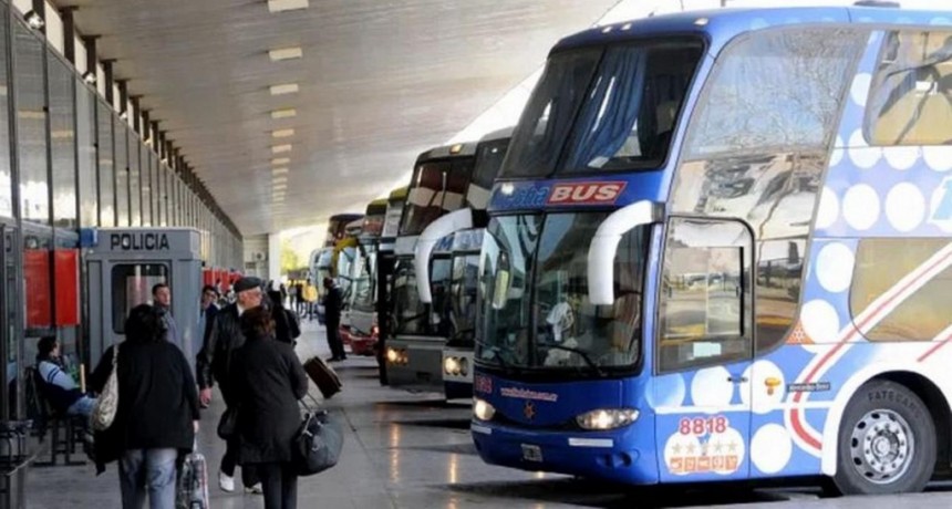 El Gobierno desregul&oacute; el transporte automotor de larga y media distancia