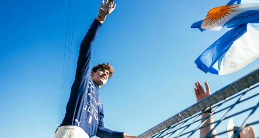 El "alocado" festejo de Colapinto con los hinchas argentinos en Estados Unidos