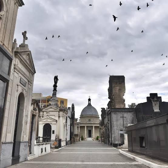 El Cementerio Municipal de Santa Fe modifica sus horarios de visita y servicios