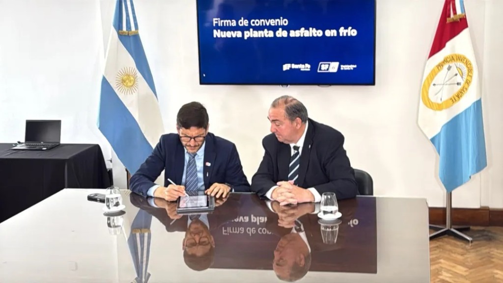 Provincia y Municipio firmaron acuerdo para la adquisici&oacute;n de una Planta Asf&aacute;ltica de Material en Fr&iacute;o