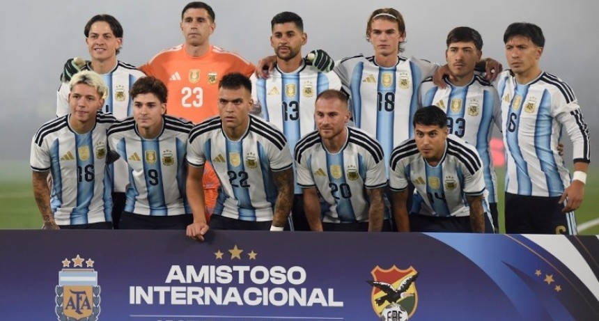 La nueva Selecci&oacute;n naci&oacute; con una goleada: con muchas caras nuevas, Argentina aplast&oacute; a Bolivia en C&oacute;rdoba