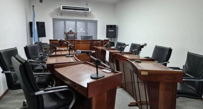 El Concejo de Santo Tom&eacute; trata el traspaso de los servicios de aguas y cloacas a Assa