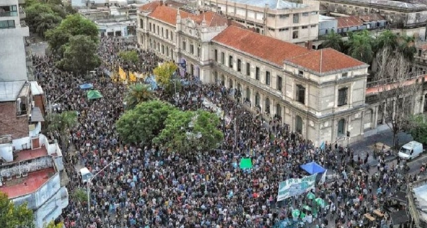 Convocan a la quinta Marcha Federal por en defensa de la Universidad P&uacute;blica
