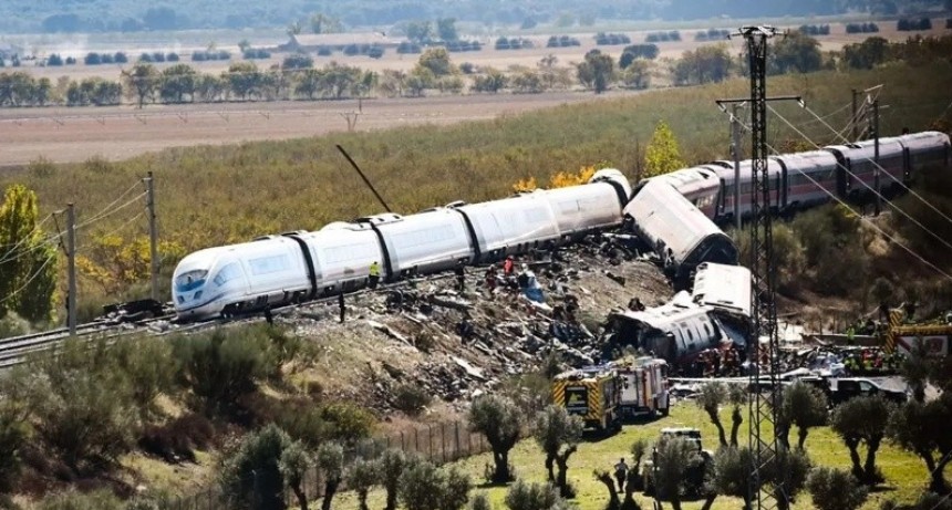 Canciller&iacute;a confirm&oacute; al menos una v&iacute;ctima fatal argentina en el tr&aacute;gico accidente ferroviario de Espa&ntilde;a
