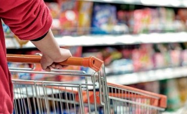 &iquest;Cu&aacute;nto se necesita para no caer debajo de la l&iacute;nea de la pobreza?