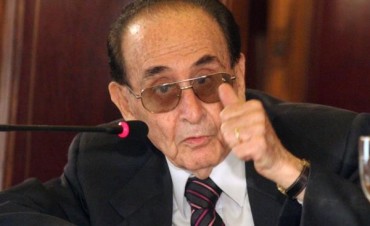 Muri&oacute; Carlos Fayt