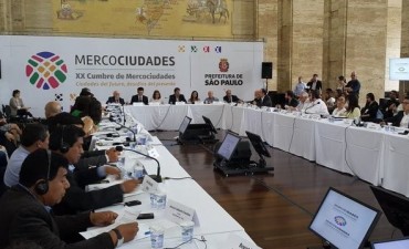 Comienza Mercociudades y la ciudad se llena de m&uacute;sica y arte