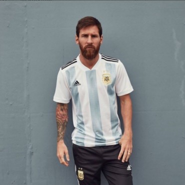Oficial: La nueva casaca de la selecci&oacute;n