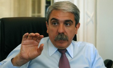 AnÃbal Fernández fue a visitar a Julio De Vido a la cárcel pero no pudo ingresar