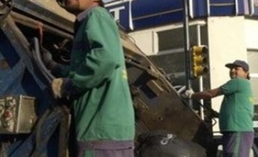 Intimar&aacute;n a URBAFE por no prestar el servicio de recolecci&oacute;n diurna