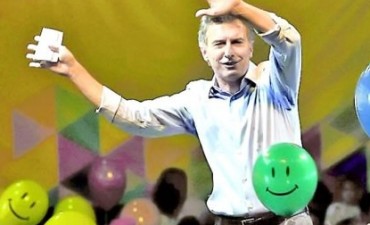 Mauricio Macri pidi&oacute; bajar los sueldos de los estatales