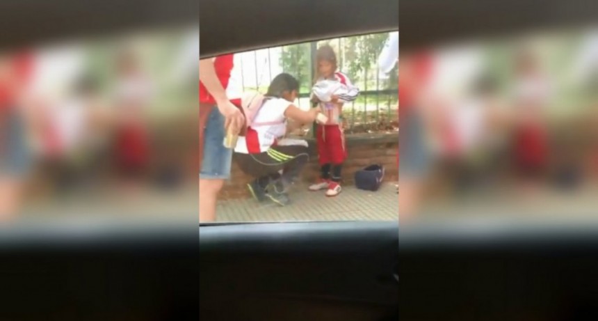Detuvieron a la mujer que le peg&oacute; bengalas al cuerpo de su hijo
