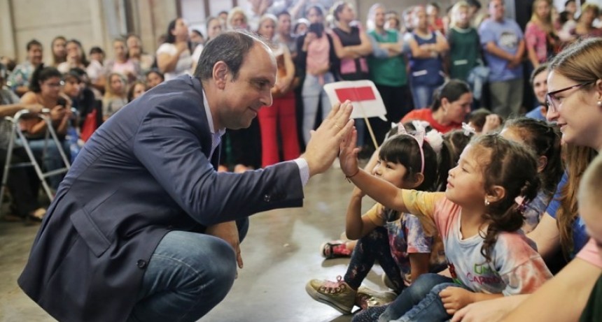 Corral encabez&oacute; el acto de fin de a&ntilde;o de los Jardines Municipales