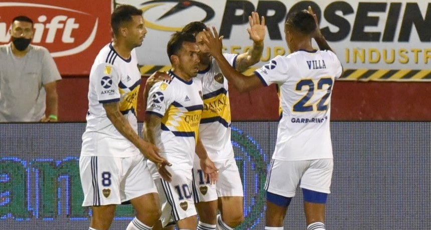 Boca venci&oacute; a Newell's y sigue a paso firme