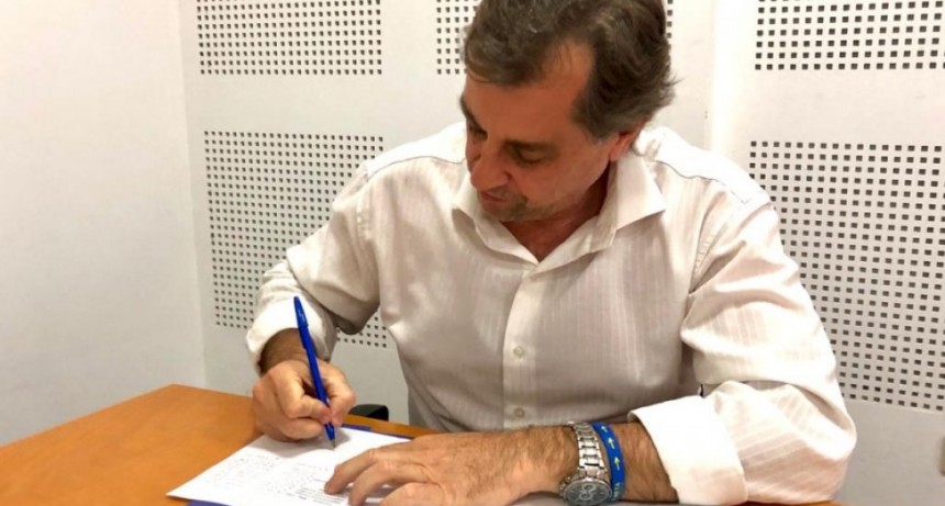 Convenio con Naci&oacute;n para poner en funcionamiento la l&iacute;nea telef&oacute;nica gratuita 102