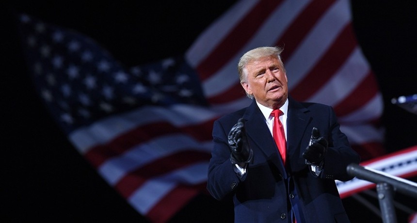 Trump insiste en que hubo fraude y que gan&oacute; las elecciones