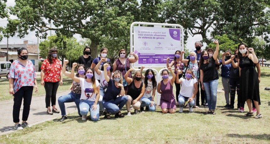 Carteleras Violetas: Referencias en los barrios para el cuidado de las mujeres
