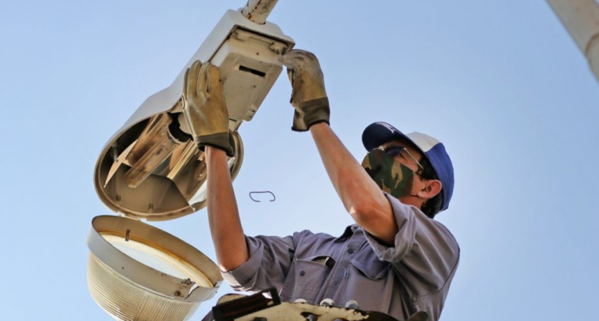 Trabajos de iluminaci&oacute;n y bacheo previstos para este jueves