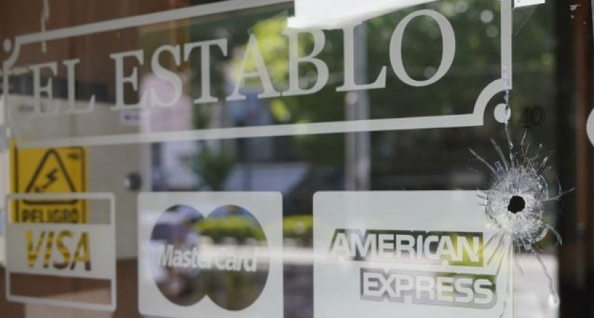 Rosario: Dos ataques a locales gastron&oacute;micos y a la clientela elevan el clima de intimidaci&oacute;n