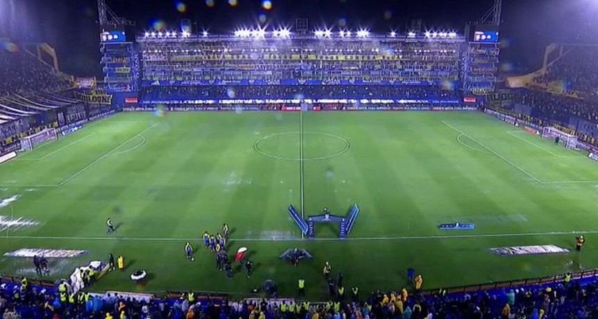 Boca vs. Newell's debi&oacute; ser suspendi&oacute; por la lluvia