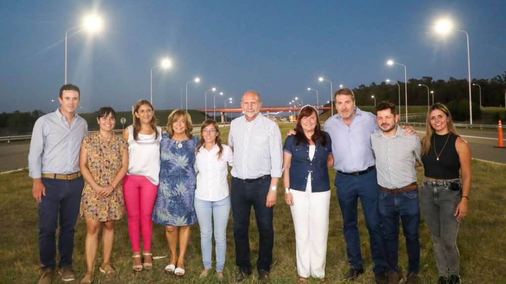 Perotti inauguró las obras de iluminación en la Autopista Rosario – Santa Fe