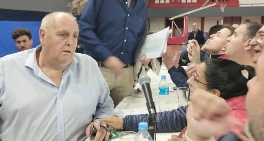 Los socios de Uni&oacute;n no aprobaron la memoria, balance y presupuesto