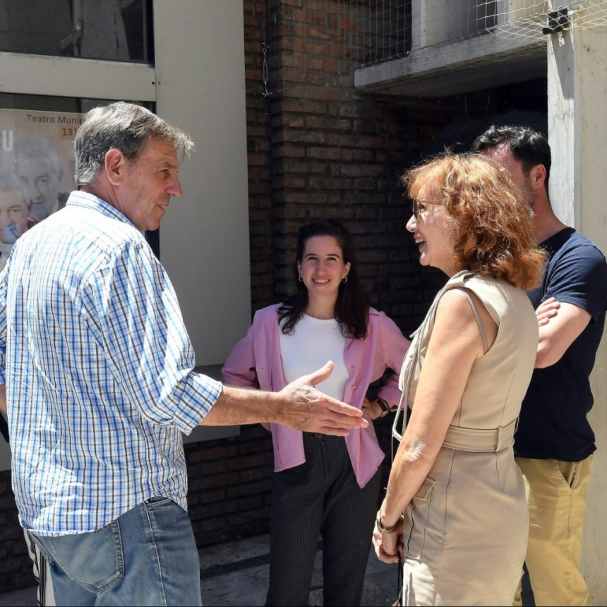 Jat&oacute;n recibi&oacute; a una comitiva de la Universidad de Poitiers