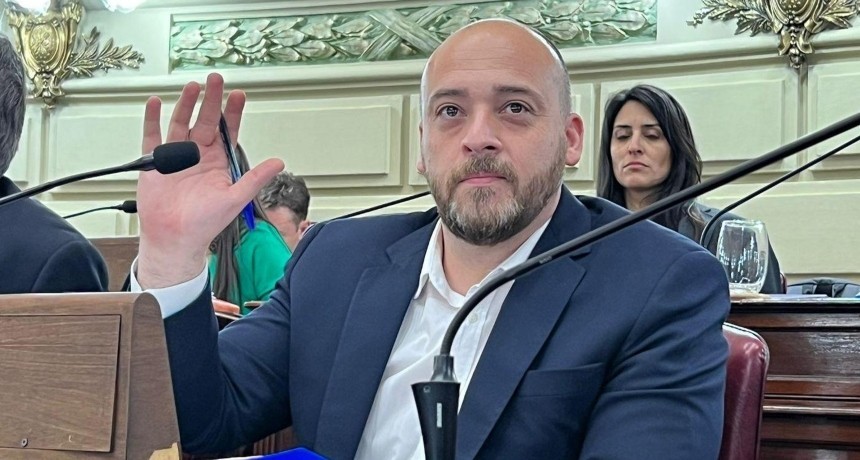 Presentan Ley para acortar la brecha digital en adultos mayores