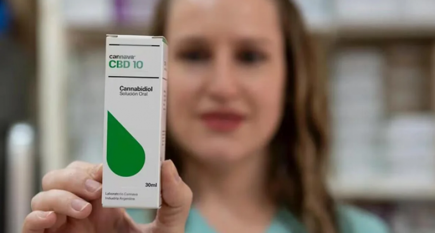 Autorizaron la venta del primer aceite de cannabis producido en Argentina