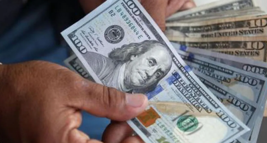 Suben impuestos y realizar compras en d&oacute;lares con tarjeta es m&aacute;s caro: &iquest;a cu&aacute;nto aument&oacute; y desde cu&aacute;ndo aplica?