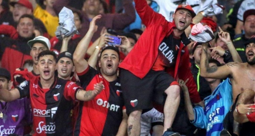 Col&oacute;n-Gimnasia: se permiten banderas e instrumentos musicales para el desempate