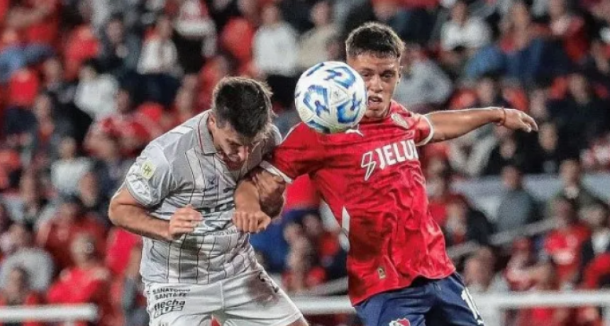 Unión tuvo una mala noche y fue goleado en Avellaneda