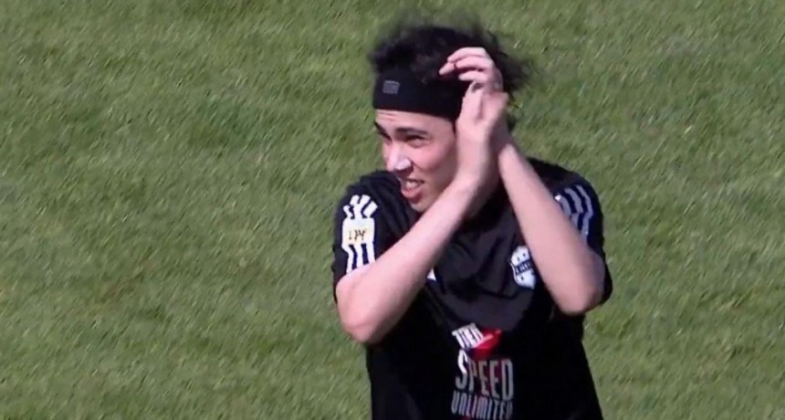 El streamer &ldquo;Spreen" fue titular en Riestra ante V&eacute;lez: jug&oacute; s&oacute;lo un minuto
