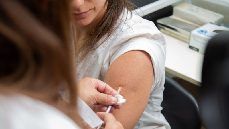 En Santa Fe se colocaron más de 145.000 dosis contra el dengue